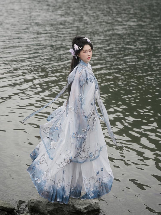Pre Order【Blue and White Porcelain】Ming Dynasty Elements  Improved Embroidered Mamian Dress Robe Gown Hanfu Set