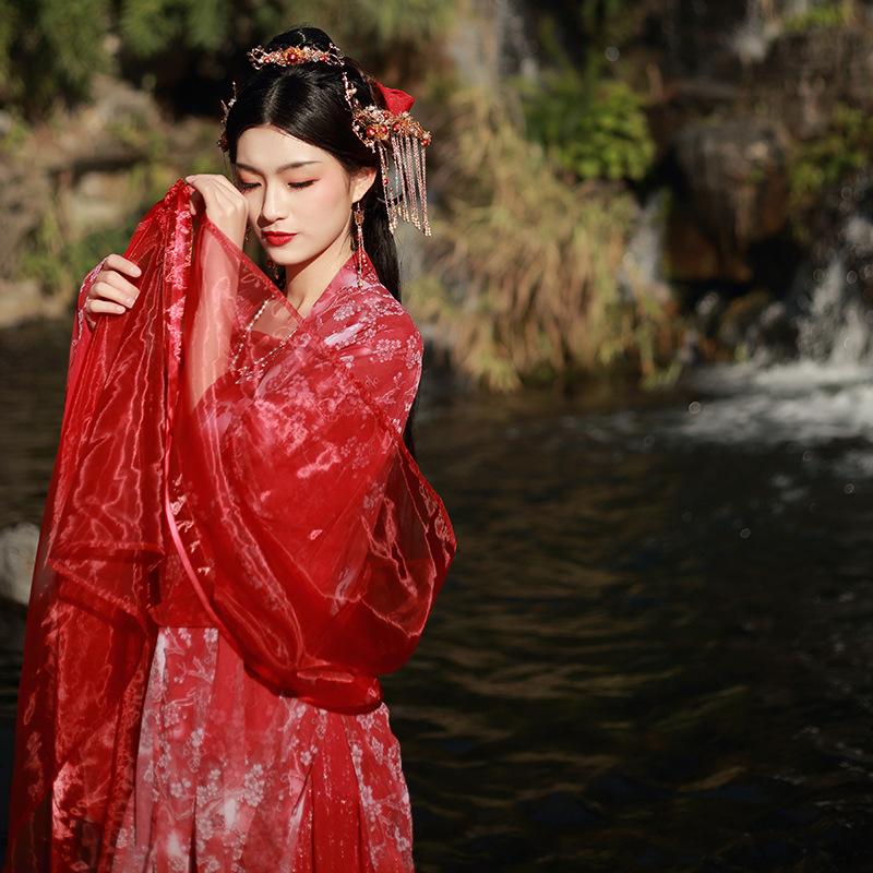 Red Hanfu (Rose Style)